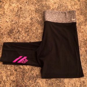 Victoria’s Secret PINK leggings